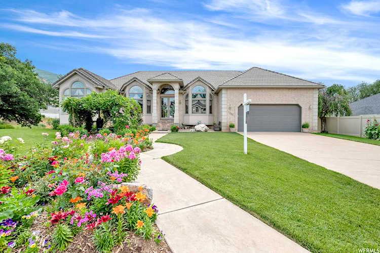 1260 Birdie Ln Fruit Heights, UT 84037