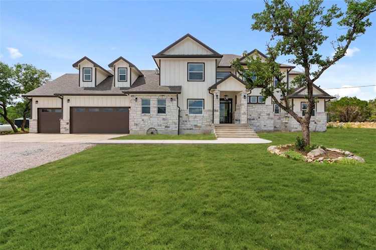 889 Brock Hollow DR Johnson City, TX 78636