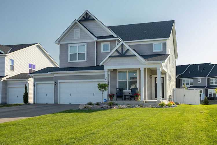 11369 Crestbury Circle Woodbury, MN 55129