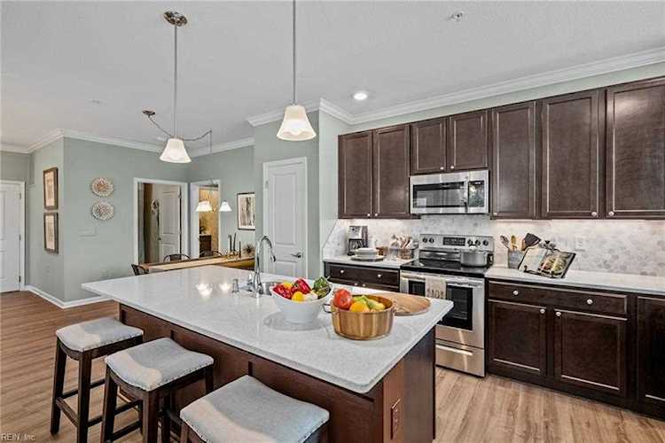 1724 Dromolin Dr #307 Virginia Beach, VA 23456