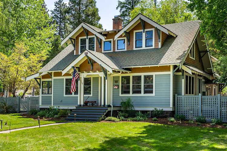 540 NW Congress St Bend, OR 97703
