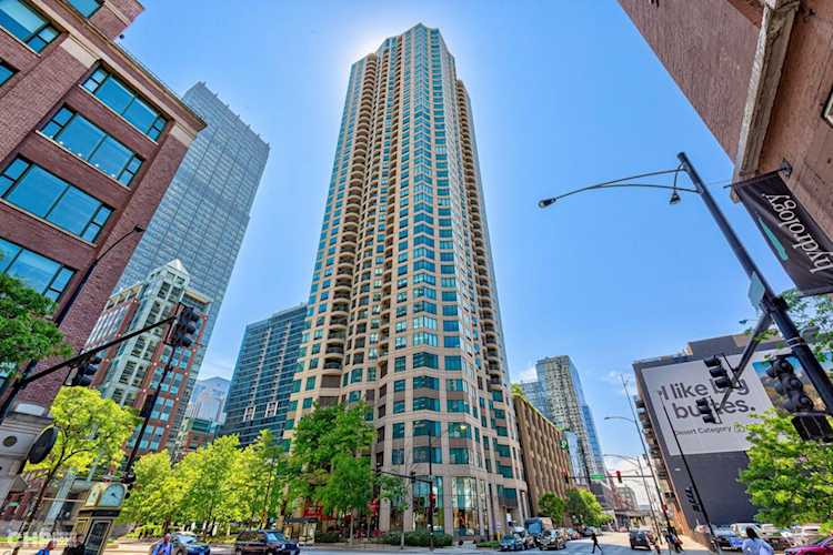 400 N Lasalle Dr #2303 Chicago, IL 60654 | MLS 11766475 Photo 1