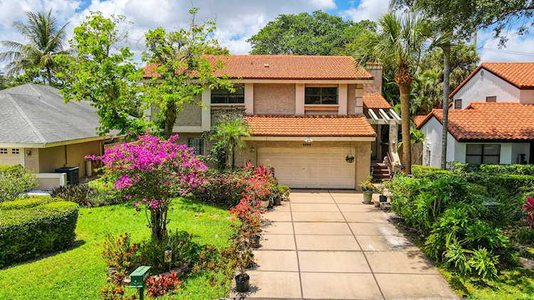6599 Pond Apple Road Boca Raton, FL 33433