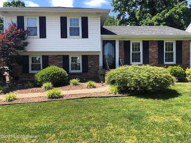 2920 Gleeson Ln Louisville, KY 40299