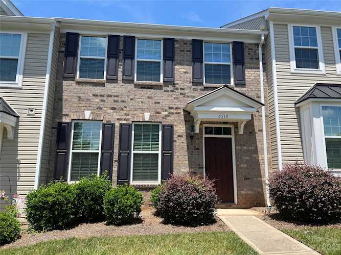 6510 Hasley Woods Dr Huntersville NC 28078 | MLS #4011395 | Hendrix Properties Photo 1