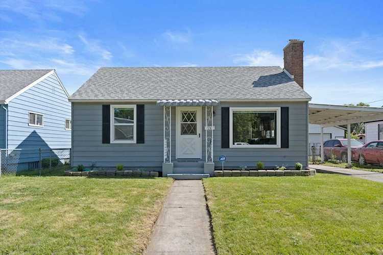 1742 E Glass Ave Spokane, WA 99207 | MLS 202316457 Photo 1