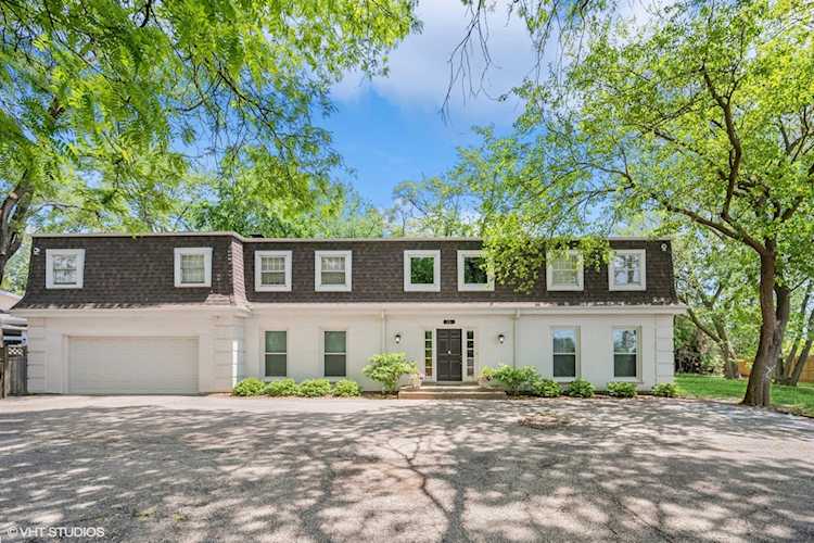 15 Red Oak Ln Highland Park, IL 60035