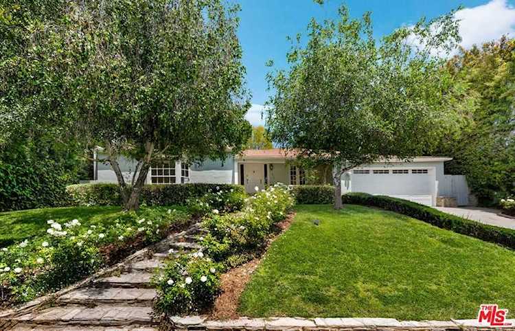 616 Holmby Ave Los Angeles CA 90024 MLS# 23276245 - MrWestside Photo 1