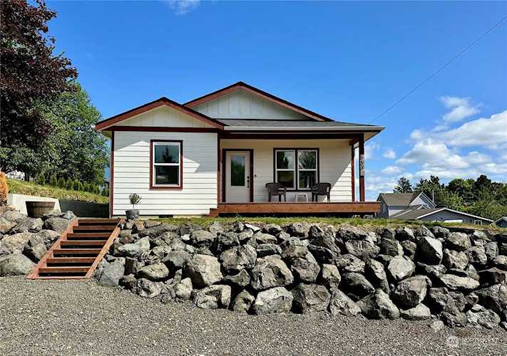 403 A Street South Bend, WA 98586