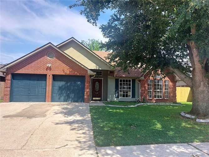49 Shearwater Dr La Place, LA 70068