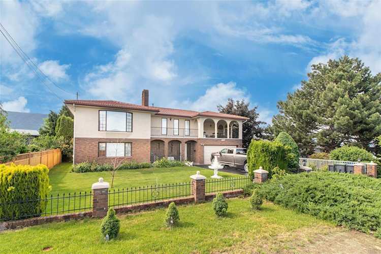 2448 Harmon Road West Kelowna, BC V1Z3A9