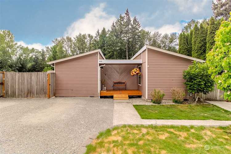 4616 W Tapps Dr E Lake Tapps, WA 98391 | MLS® 2075239 Photo 1
