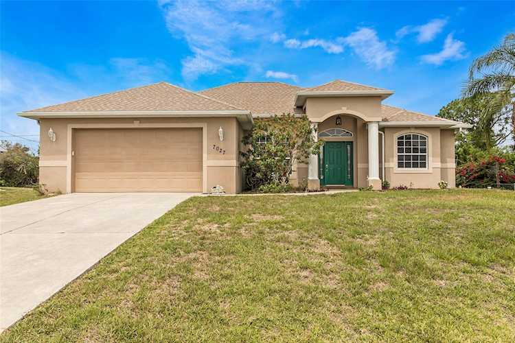 7027 Janette St Englewood, FL 34224