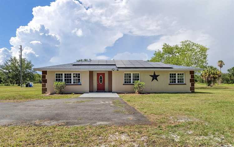 900 39th St E Palmetto, FL 34221