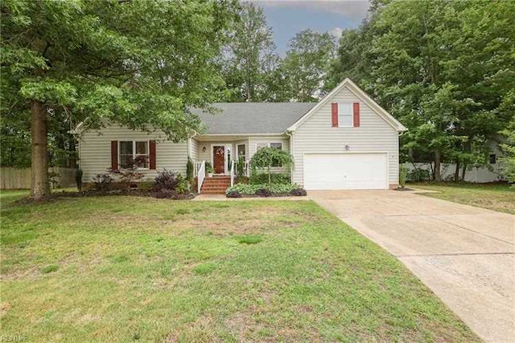 1504 Olde Mill Creek Dr Suffolk, VA 23434 | MLS 10489095 Photo 1
