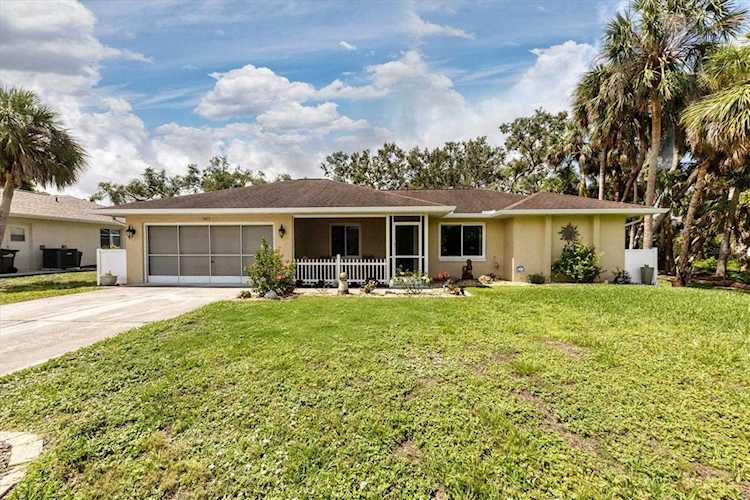 3453 Moravia Ave North Port, FL 34286