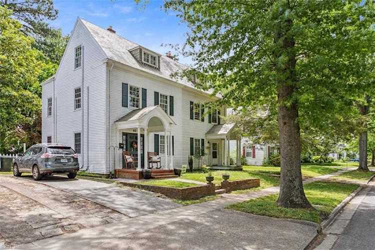 60 Hopkins St Newport News, VA 23601 | MLS 10489105 Photo 1