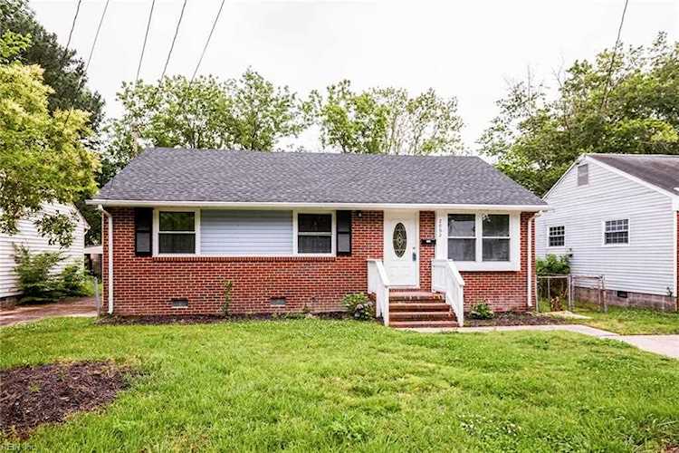 2052 Richard Ave Hampton, VA 23664 | MLS 10488755 Photo 1