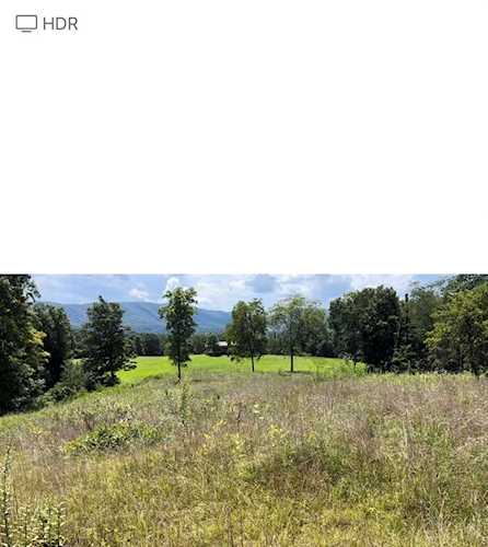 803 Doe Hollow Rd Hinton, WV 25951