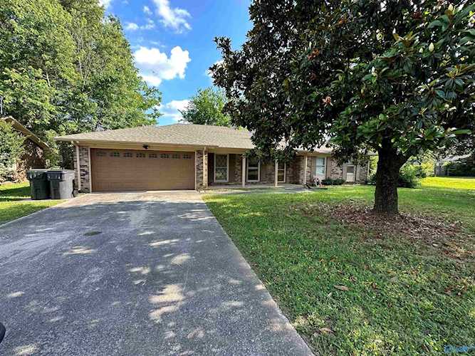 1613 8th Street Decatur, AL 35601 | MLS 1835509 Photo 1