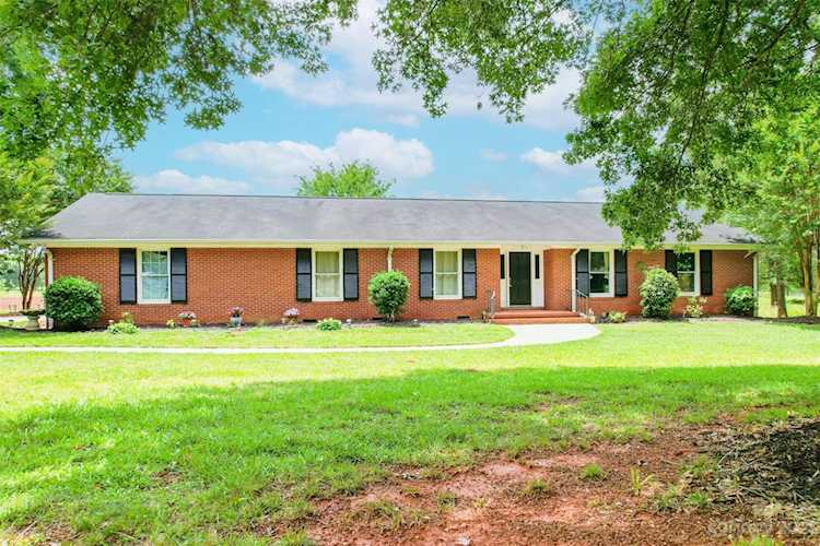 14330 Cabarrus Rd Mint Hill NC 28227 | MLS #4028300 | Hendrix Properties Photo 1