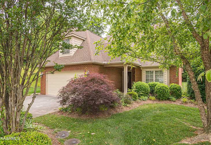 6114 Round Hill Ln Knoxville, TN 37912