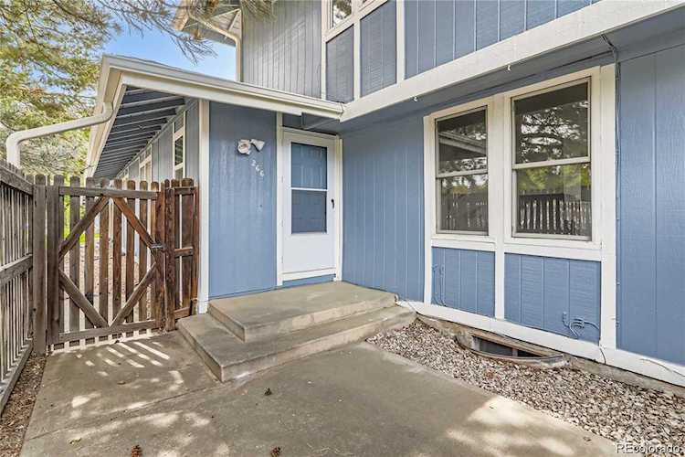 266 S Newark Circle Aurora, CO 80012 | MLS® 2822263 Photo 1