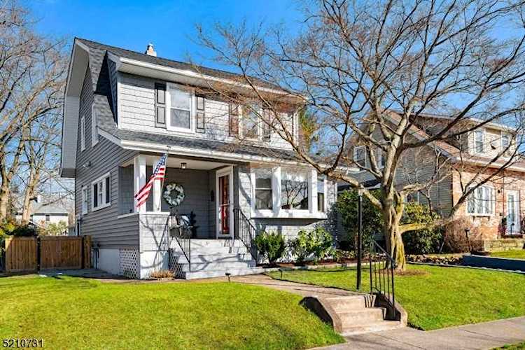 39 Parmelee Ave Hawthorne Boro, NJ 07506 | MLS 3834695 Photo 1