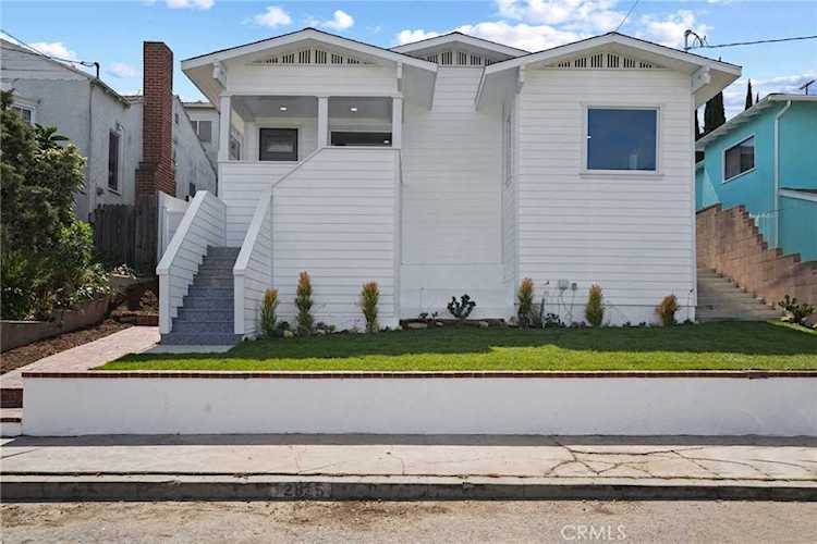 2825 S Carolina St San Pedro, CA 90731