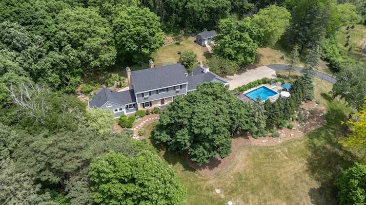 2606 Crest Lane SW Rochester, MN 55902