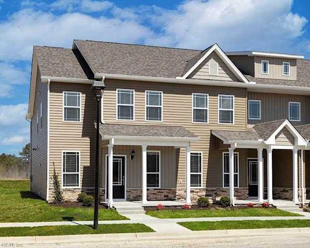 1514 Independence Blvd Newport News, VA 23608 | MLS 10489178 Photo 1