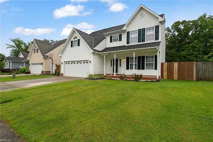 2556 Golden Maple Dr Suffolk, VA 23434 | MLS 10488620 Photo 1