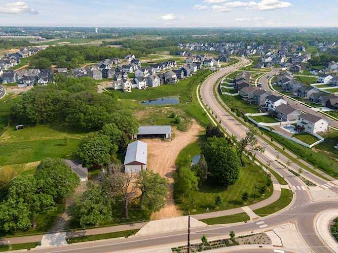 4150 Big Woods Boulevard Chaska, MN 55318