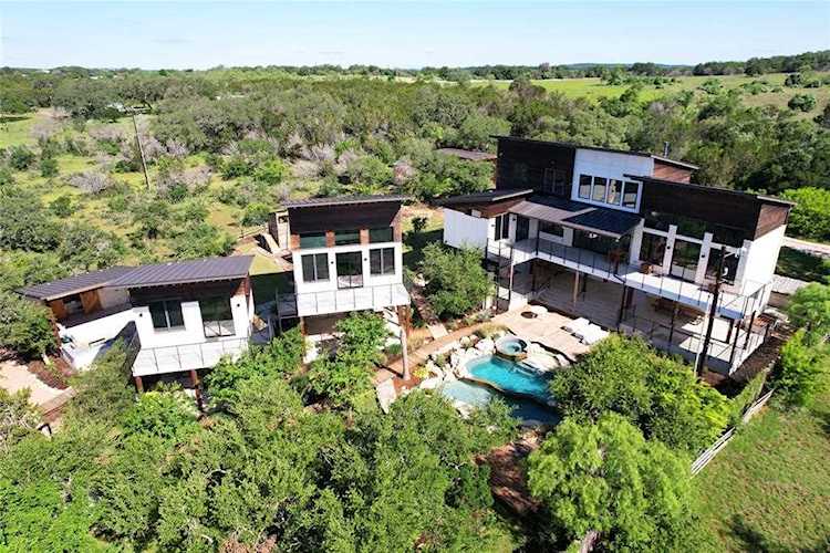 1907 N Pace Bend RD Spicewood, TX 78669