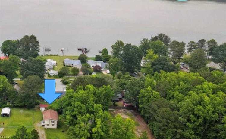 8167 Highview Dr Gloucester, VA 23061 | MLS 10489214 Photo 1