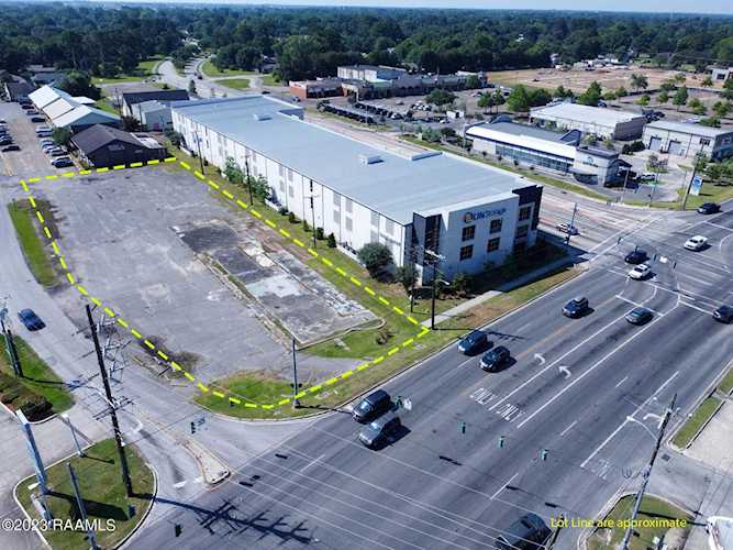 4401 Johnston Street Lafayette, LA 70503