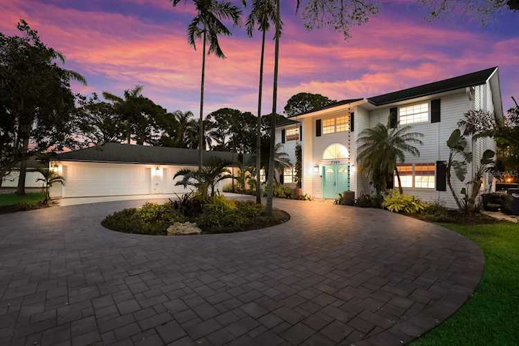 7309 5th Ave NW Bradenton, FL 34209