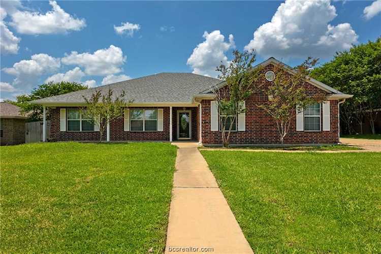 1818 Terrace Dr Caldwell, TX 77836-1357