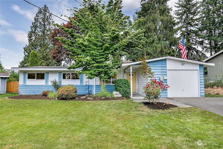 2517 202nd Place SW Lynnwood, WA 98036 | MLS® 2075389 Photo 1