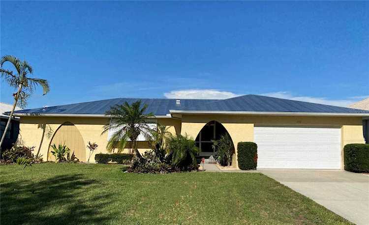 1116 San Mateo Dr Punta Gorda, FL 33950