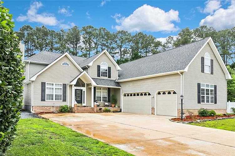 Virginia Area Real Estate Agent Photo 1
