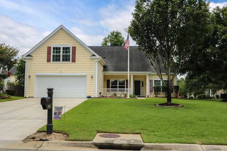 100 Sherry Court Summerville, SC 29485 | MLS 23011927 Photo 1