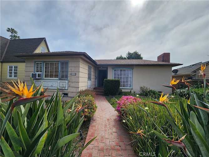 430 Santiago Ave Long Beach, CA 90814