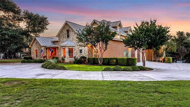 10511 Teich LOOP New Braunfels, TX 78132