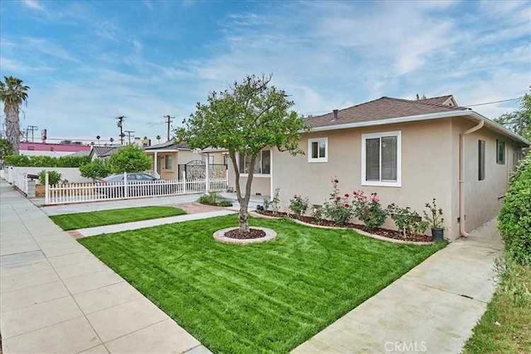 3741 E Green St Pasadena, CA 91107 | MLS CV23097211 Photo 1