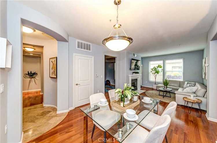 128 N Oak Knoll Ave #114, Pasadena, CA 91101 | RubyHome Photo 1