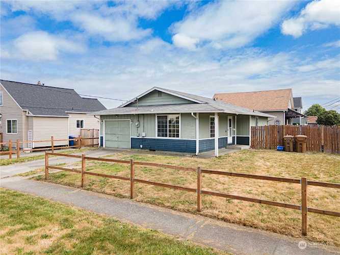 1219 S 16th St Tacoma, WA 98405 | MLS® 2076154 Photo 1