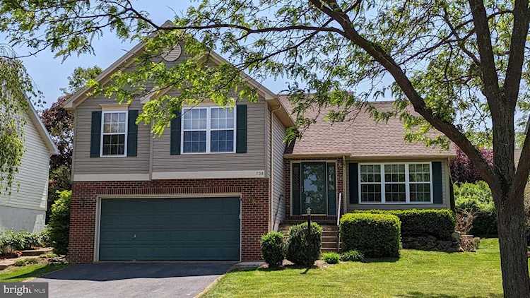 738 Teal Ln State College, PA 16803