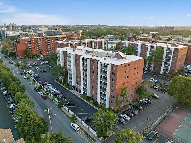 28 Ninth St #102 Medford, MA 02155 | MLS 73119503 Photo 1