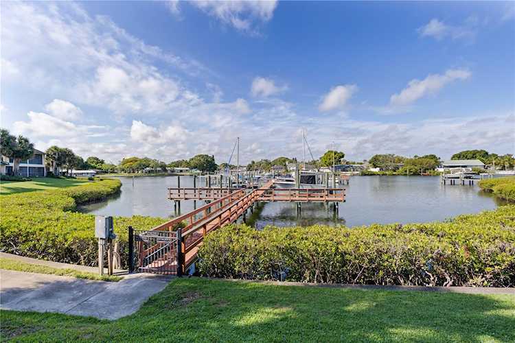 634 Yardarm Dr Apollo Beach, FL 33572